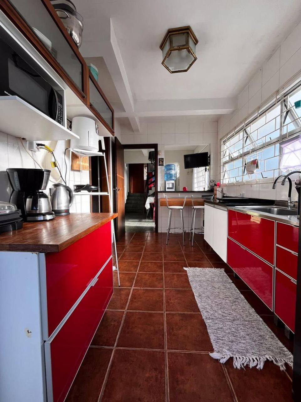 Opera Hostel Κουριτίμπα Εξωτερικό φωτογραφία