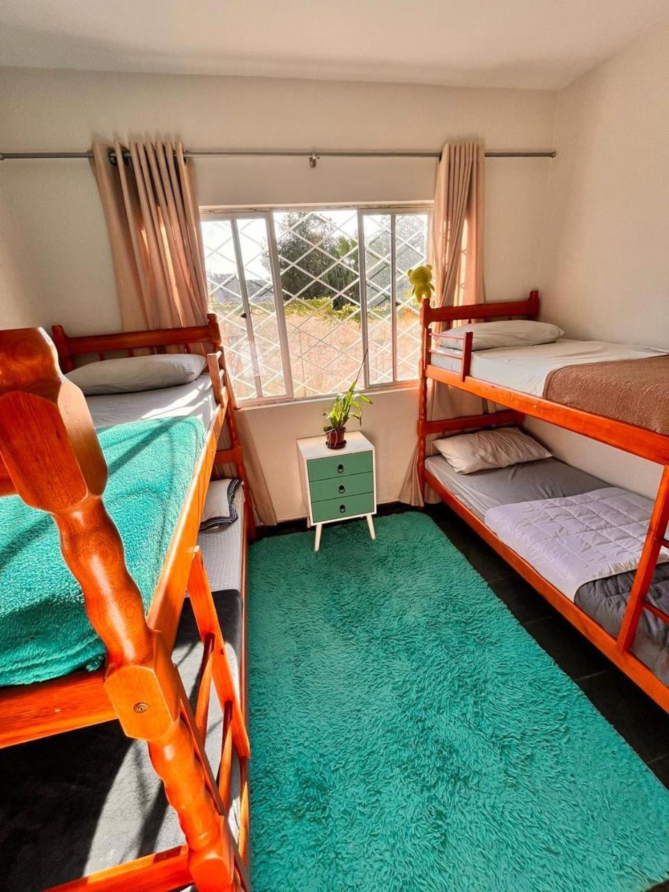 Opera Hostel Κουριτίμπα Εξωτερικό φωτογραφία
